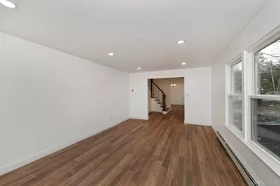 34 Warner Road, Huntington, NY 11743 - Photo 7