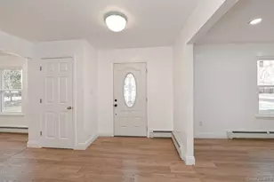 34 Warner Rd, Huntington, NY 11743 - Photo 3