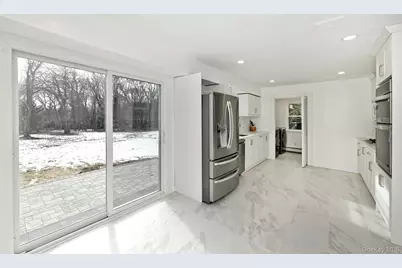 34 Warner Road, Huntington, NY 11743 - Photo 11