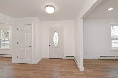 34 Warner Road, Huntington, NY 11743 - Photo 9