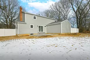 34 Warner Rd, Huntington, NY 11743 - Photo 39