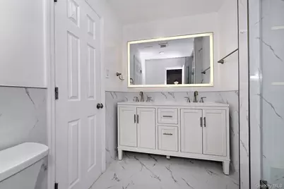 34 Warner Road, Huntington, NY 11743 - Photo 23