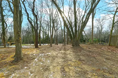 34 Warner Road, Huntington, NY 11743 - Photo 41