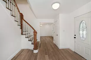 34 Warner Rd, Huntington, NY 11743 - Photo 19