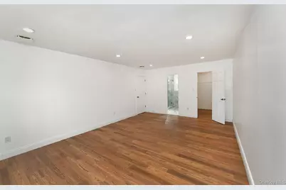 34 Warner Road, Huntington, NY 11743 - Photo 33