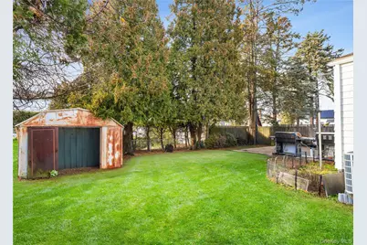 64 Wright Avenue, Deer Park, NY 11729 - Photo 17