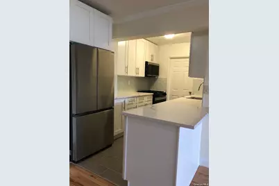 1296 Midland Avenue #E4, Yonkers, NY 10704 - Photo 7