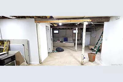 290 Roberts Avenue, Yonkers, NY 10703 - Photo 47