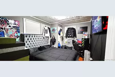 290 Roberts Avenue, Yonkers, NY 10703 - Photo 13