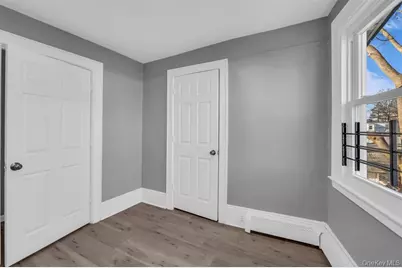 31-33 Burr Avenue, Hempstead, NY 11550 - Photo 9