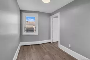 31-33 Burr Ave, Hempstead, NY 11550 - Photo 11