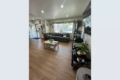 613 Adams Avenue, Hempstead, NY 11552 - Photo 37