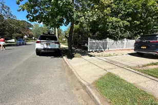 613 Adams Ave, Hempstead, NY 11552 - Photo 9