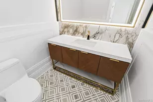 259-03 81st Ave, Glen Oaks, NY 11004 - Photo 17