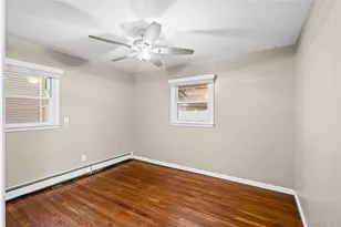 70 Princess St, Hicksville, NY 11801 - Photo 15