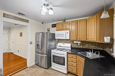 70 Princess Street, Hicksville, NY 11801 - Photo 9