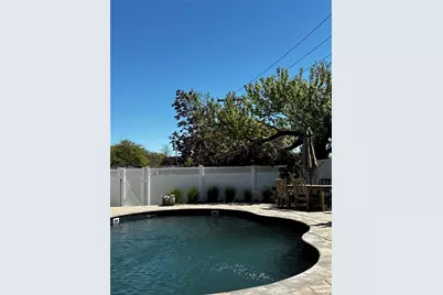 66 Country Village Lane, East Islip, NY 11730 - Photo 33