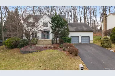 25 Cherokee Rd, East Brunswick Township, NJ 08816 - Photo 1