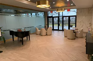 269-10 17K Grand Central Pkwy, Floral Park, NY 11005 - Photo 17