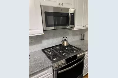 269-10 17K Grand Central Parkway #17K, Floral Park, NY 11005 - Photo 5