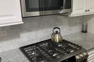 269-10 17K Grand Central Pkwy, Floral Park, NY 11005 - Photo 5