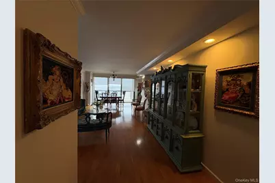 269-10 17K Grand Central Parkway #17K, Floral Park, NY 11005 - Photo 7