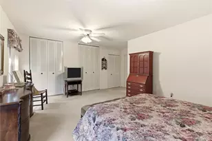 10 Hampton Way, Woodbury, NY 11797 - Photo 21