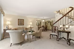 10 Hampton Way, Woodbury, NY 11797 - Photo 15