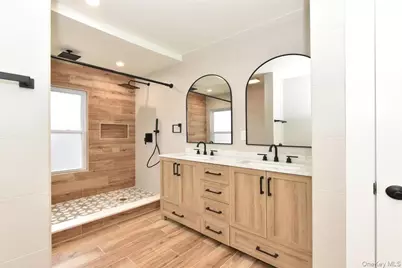 115 N Bergen Place, Freeport, NY 11520 - Photo 23