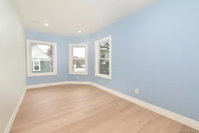 115 N Bergen Place, Freeport, NY 11520 - Photo 25