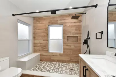 115 N Bergen Place, Freeport, NY 11520 - Photo 21