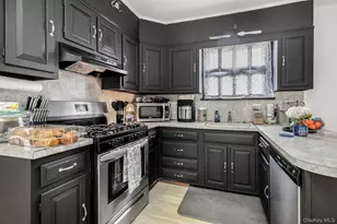 125 Aka 127 Woodland Ave, Yonkers, NY 10703 - Photo 9