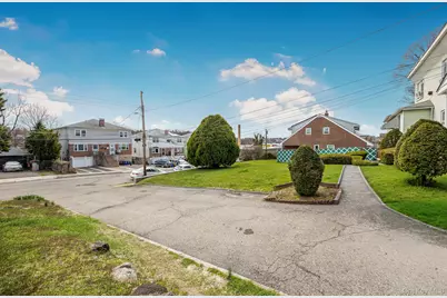 125 Aka 127 Woodland Avenue, Yonkers, NY 10703 - Photo 7