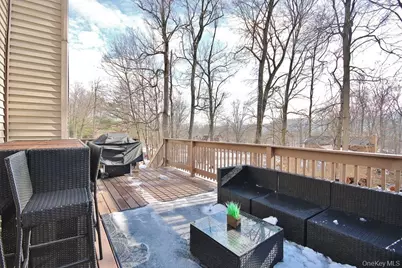 3 Maurerbrook, Fishkill, NY 12524 - Photo 27