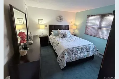 4716 Wilshire #k-16, Oakdale, NY 11769 - Photo 3