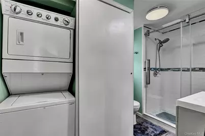 164 Village Circle W, Manorville, NY 11949 - Photo 13