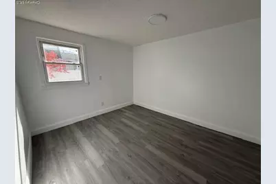 306 Hamilton Avenue #1st Flr, Hewlett, NY 11557 - Photo 17