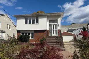 306 Hamilton Ave, Hewlett, NY 11557 - Photo 1