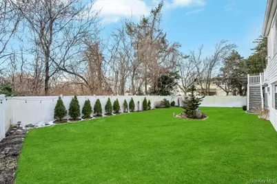 178 Missouri Avenue, Bay Shore, NY 11706 - Photo 3