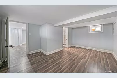 23 Maple Avenue, Hempstead, NY 11550 - Photo 17