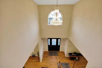 107 James Street, Massapequa, NY 11758 - Photo 5