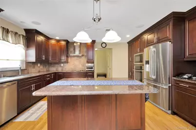 107 James Street, Massapequa, NY 11758 - Photo 15