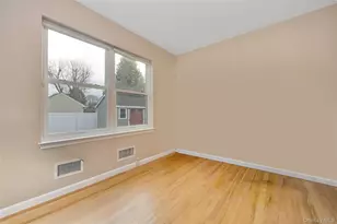 107 James St, Massapequa, NY 11758 - Photo 25