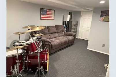 108 Elizabeth Street, Floral Park, NY 11001 - Photo 25