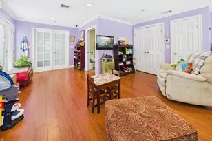 803 Michele Ln, Wantagh, NY 11793 - Photo 15