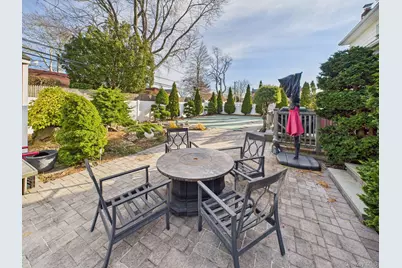 803 Michele Lane, Wantagh, NY 11793 - Photo 33