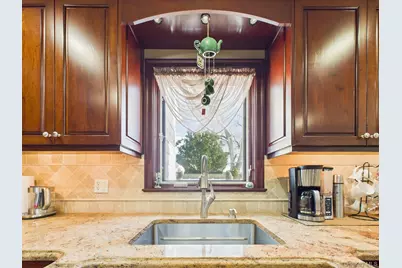 803 Michele Lane, Wantagh, NY 11793 - Photo 9