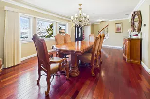 803 Michele Ln, Wantagh, NY 11793 - Photo 5
