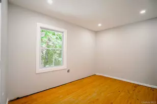 333 Spring Rd, Huntington, NY 11743 - Photo 7