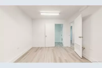 137-10 Franklin Avenue #L1, Flushing, NY 11354 - Photo 19